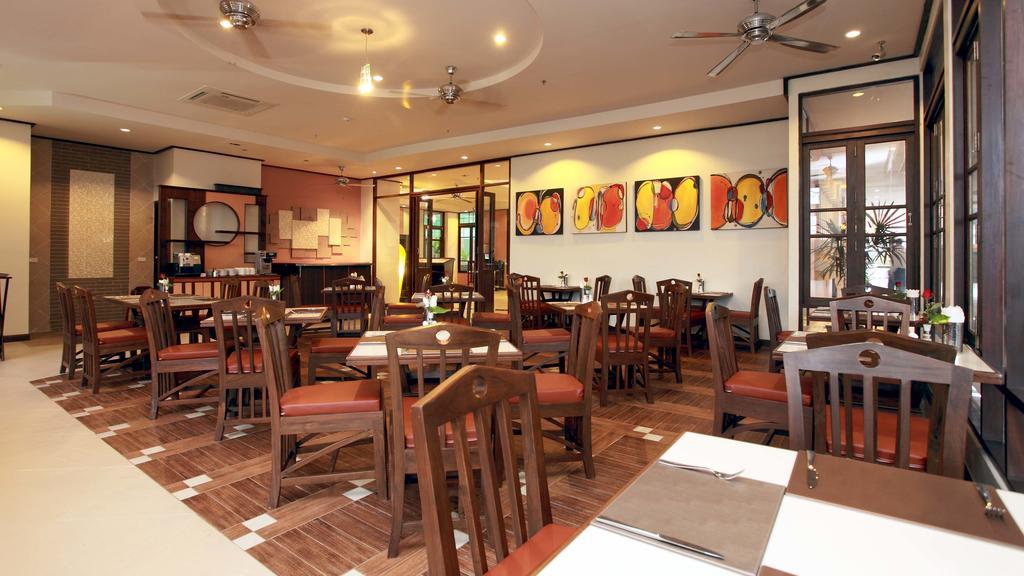 Pattaya Loft Hotel Ресторант снимка